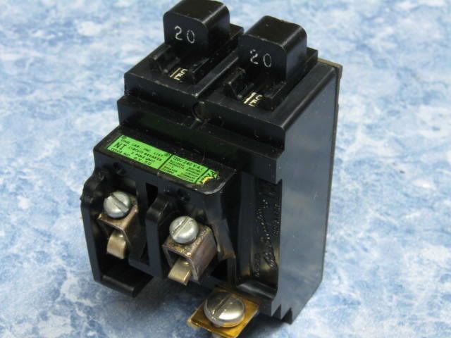 Pushmatic P2020 Twin 20 Amp Duplex BREAKER Space Saver - Circuit